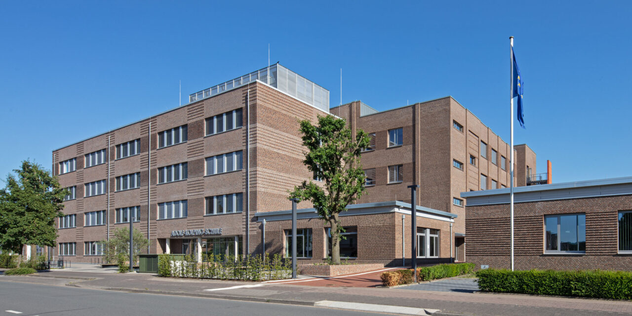 andreasschneiderarchitekten-Neubau Kfz-Klassentrakt Adolf-Kolping-Schule Lohne