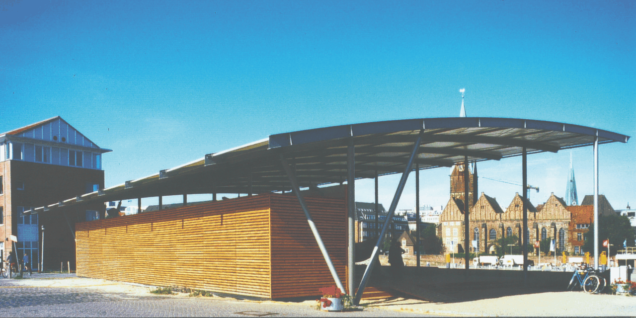 Blick auf den Ausstellungspavillon Schaufenster Bootsbau in Bremen